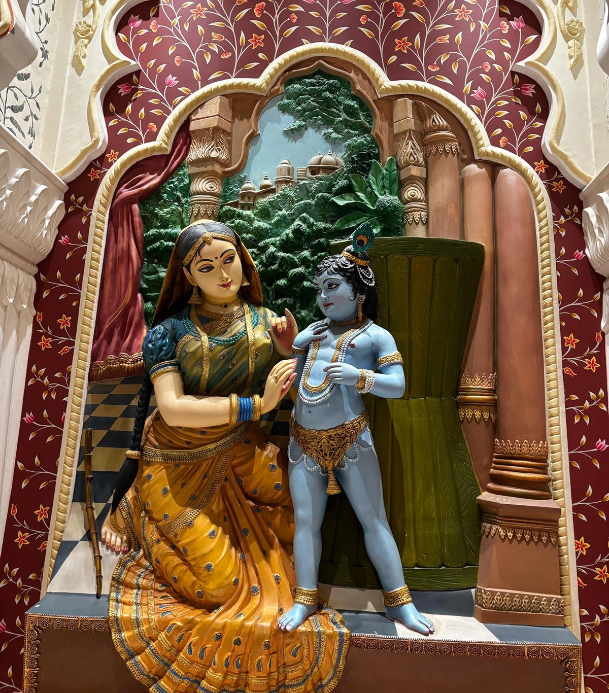 ISKCON Rohini Damodar Lila | ISKCON Rohini (Sri Sri Radha Madhav Mandir)