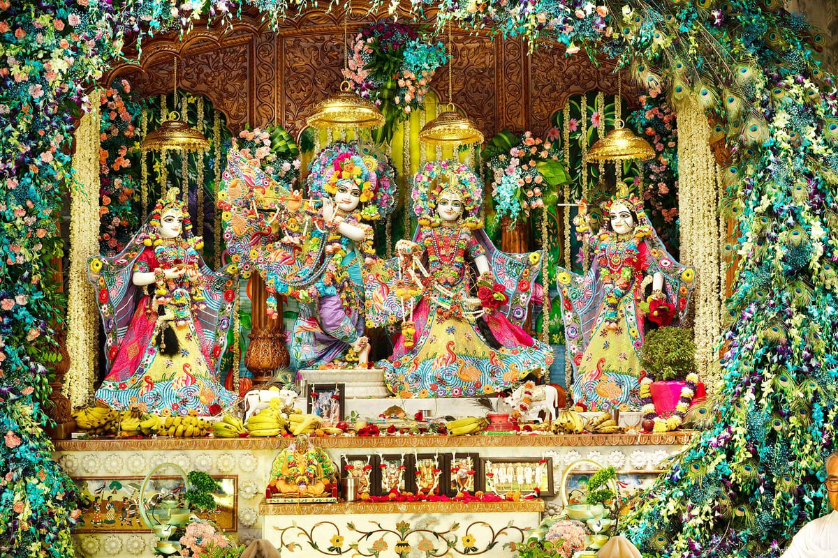 Sri Sri Radha Madhav Temple | ISKCON Rohini