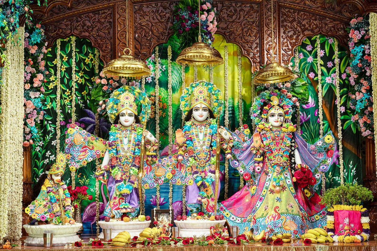 Sri Sri Radha Madhav Temple | ISKCON Rohini