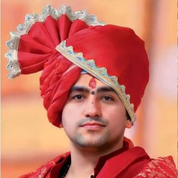  धीरेन्द्र कृष्ण शास्त्री - Dheerendra Krishna Shastri